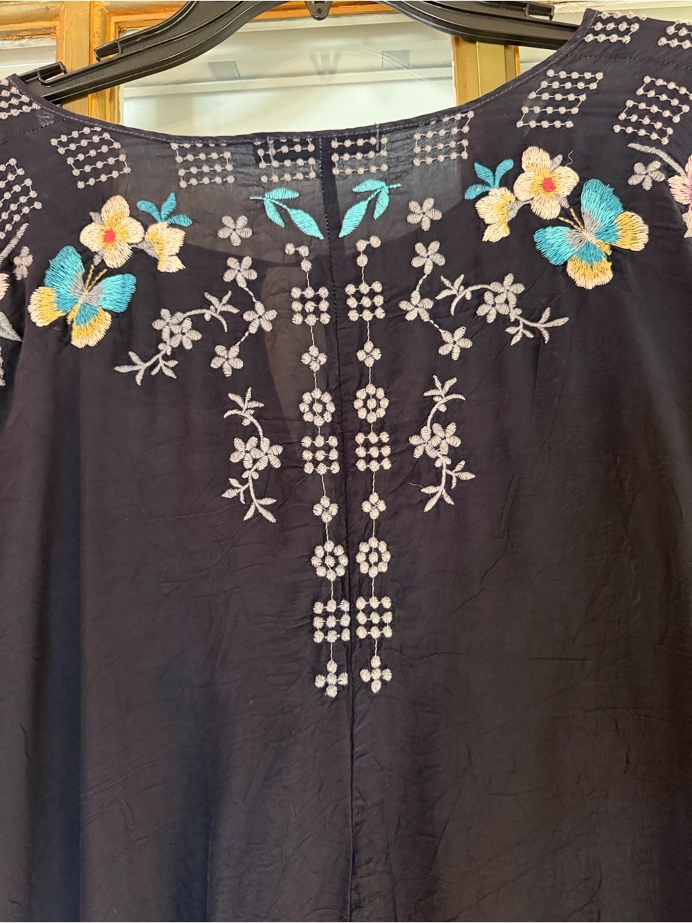 Johnny Was Navy Floral Embroidered Tunic Top - Picture 7 of 11
